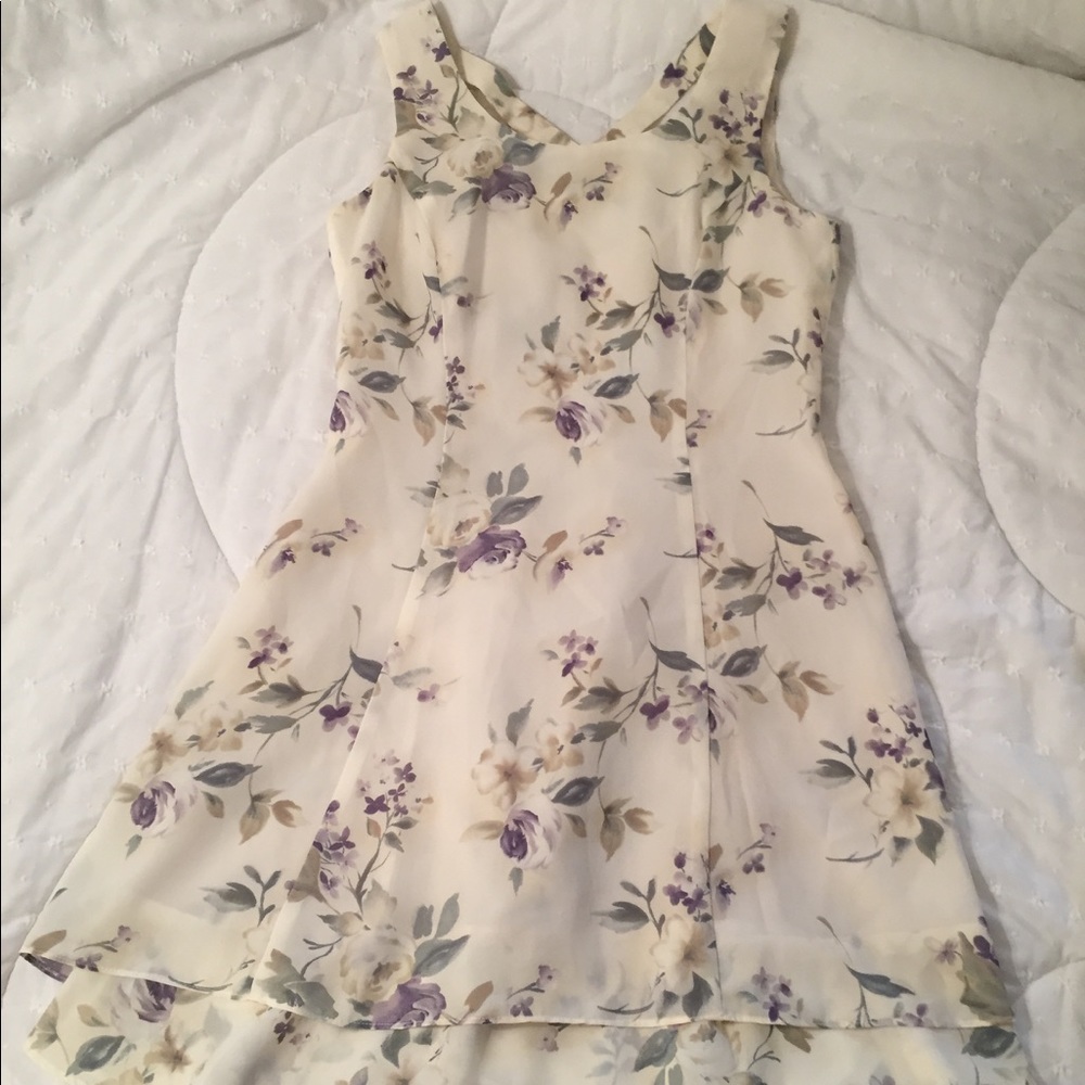 Scarlett Size 7/8 knee length dress